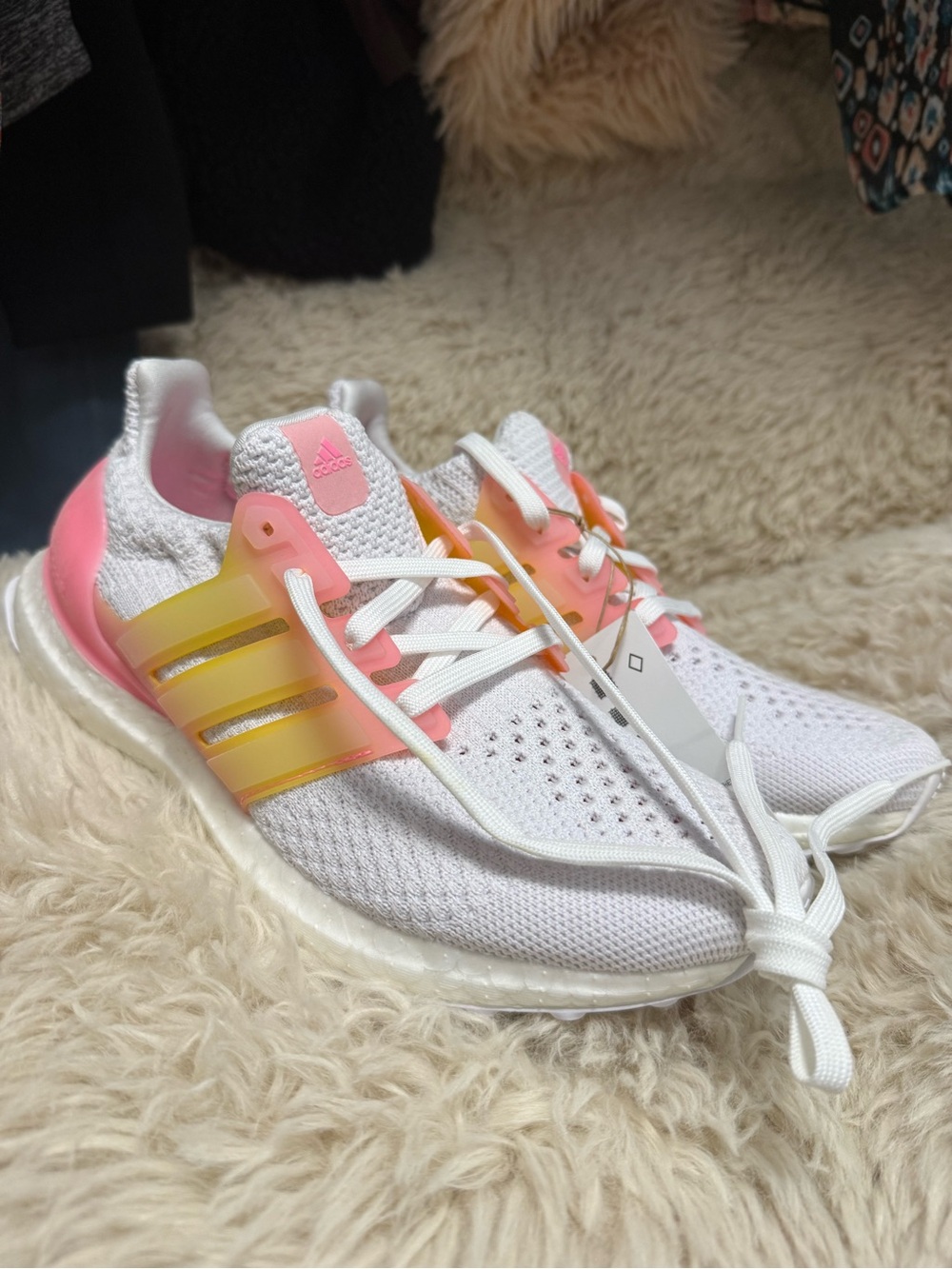 NWT size 8 adidas Women White Sneakers pink lemonade